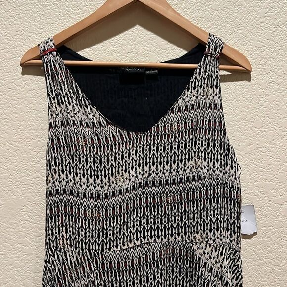 NWT Lola P Asymmetrical Handkerchief Hem Dress Size Small - Picture 4 of 8